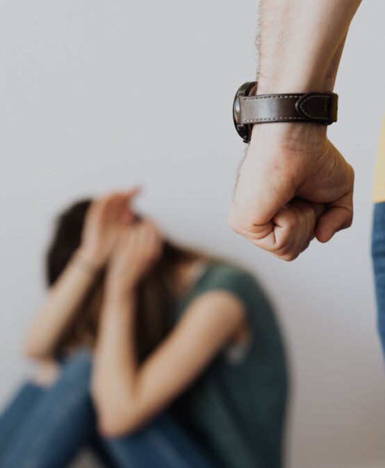 Sexualizované a domácí násilí? Jak mluvit s obětmi domácího násilí